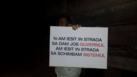 The Guardian: EXPLOZIA DE FURIE din România,pe fondul CORUPȚIEI GENERALIZATE, semnalează speranță fragilă