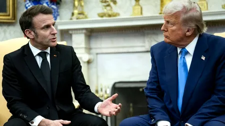 AMENINȚAREA printre dinți a lui Trump la adresa lui Macron, în timp ce-și strângeau mâna în Egipt. Un cititor pe buze a descifrat mesajul. „FĂ-O”