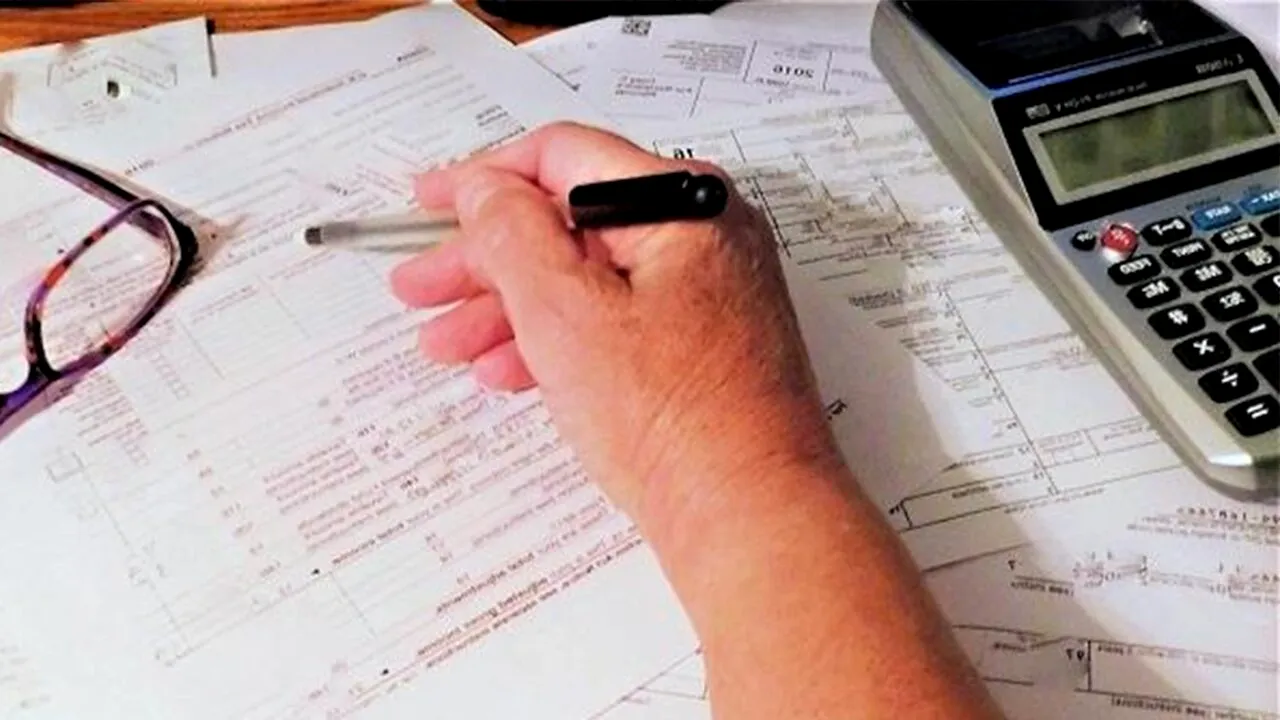 Am făcut calculul. Cu cât va crește pensia unui pensionar, după recalcularea din 2025, dacă a muncit 20 de ani în grupa II de muncă