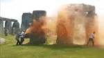 Trei activiști ecologiști sunt achitați după ce au vandalizat Stonehenge. În 2024, ei au VOPSIT pietrele monumentului megalitic cu spray portocaliu