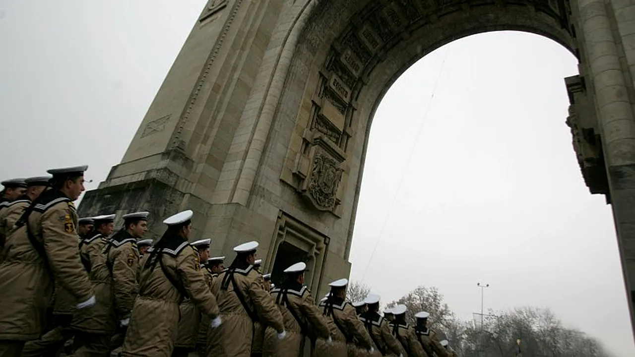 Paradă în ceață, la București: temperaturi scăzute și cer înnorat