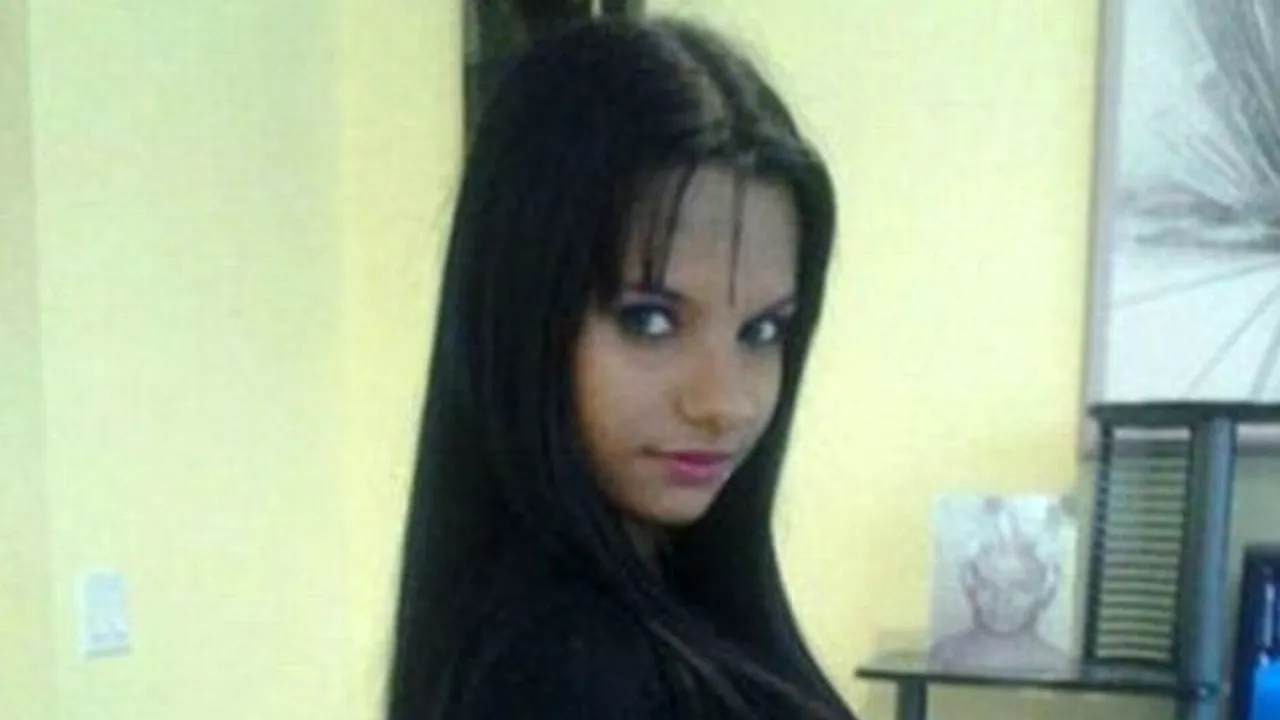 FOTO: Ce a pățit o tânără din SUA care a vrut să-și mărească sânii