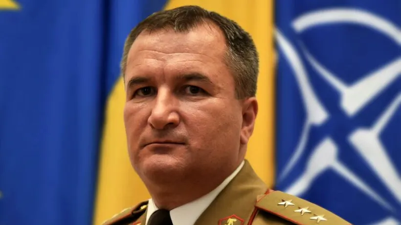 Generalul Daniel Petrescu a fost învestit în funcția de șef a Statului Major al Apărării / Klaus Iohannis i-a înmânat Drapelul de luptă