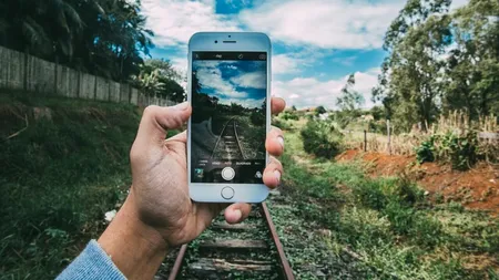 Cel mai tare truc pentru iPhone! Ce buton trebuie să apeși ca să ai semnal oriunde ești