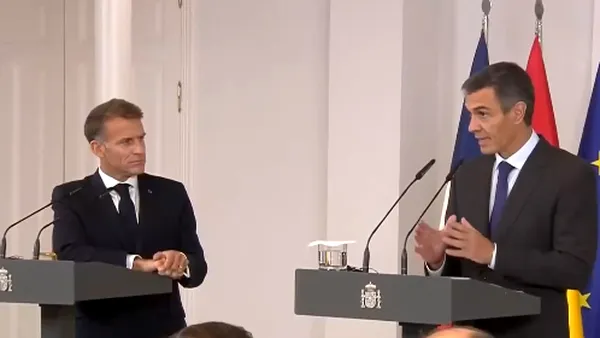 Macron și premierul Spaniei salută cu „brațele deschise” anunțul premierului britanic privind posibilitatea revenirii Regatului Unit în UE