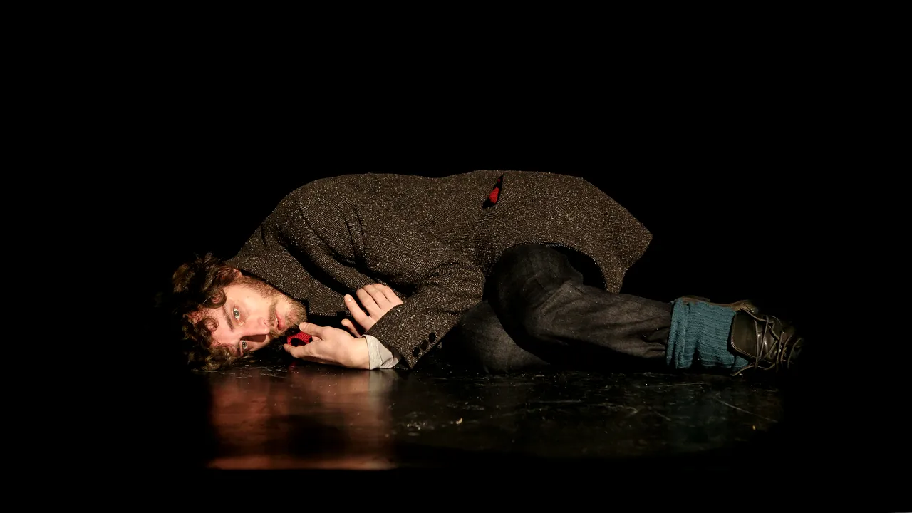 Un teatru-simbol al Bucureștiului SE ÎNCHIDE