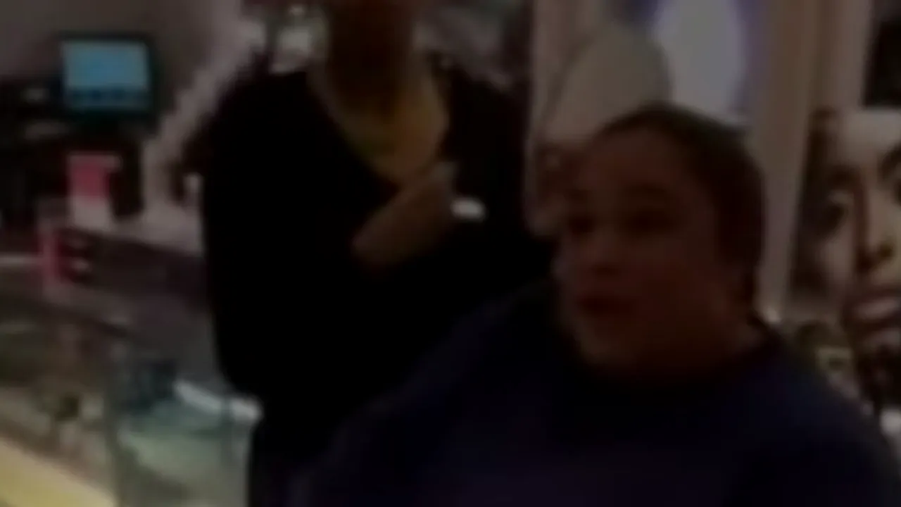 Farsa care a cucerit mii de oameni pe internet: „Jur că banii sunt ai mei!