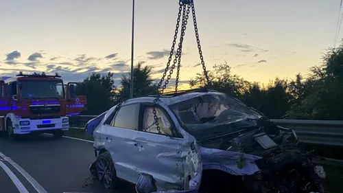 ACCIDENT. Doi români s-au prăbușit cu mașina de pe un pod din Italia! Niciunul nu a supraviețuit