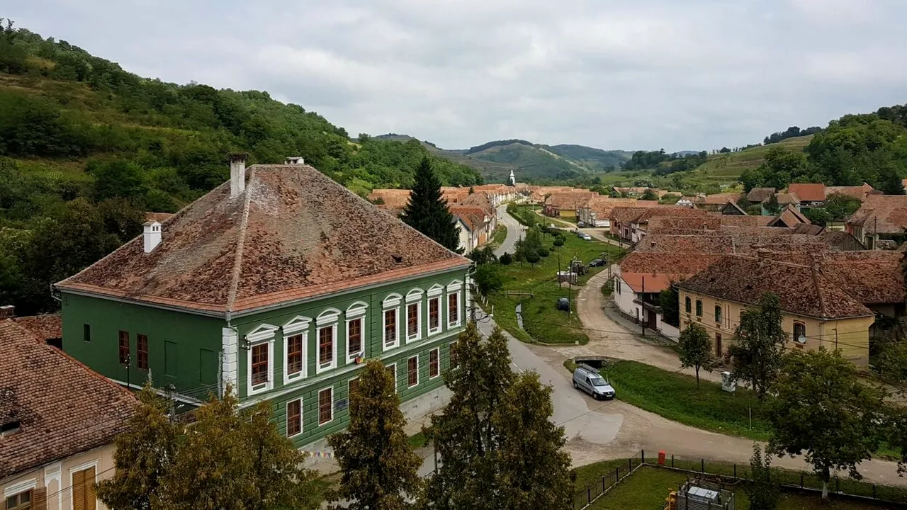 SATUL din Ardeal care i-a cucerit pe turiștii de peste hotare. Familii de străini s-au mutat aici, pentru totdeauna