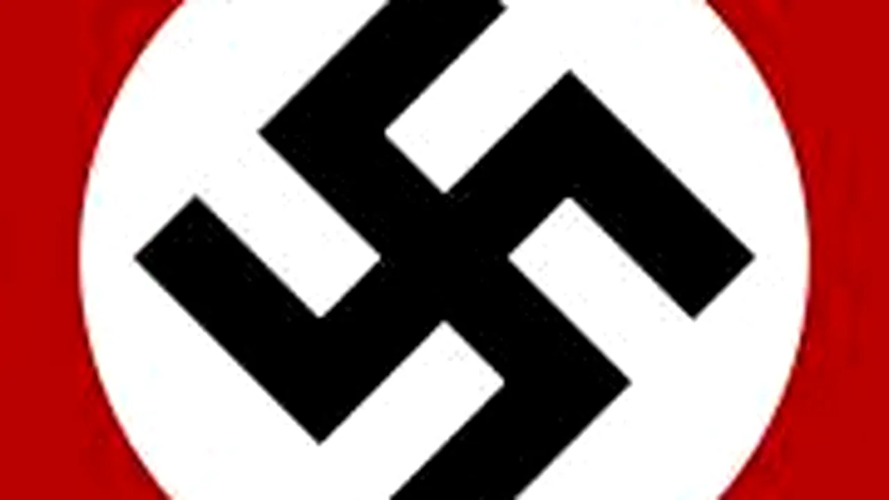 Borsete cu SVASTICI NAZISTE, vândute de un mare lanț de magazine, prezent și în ROMÂNIA