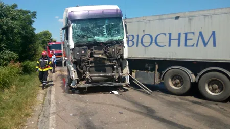 Un mort și 13 răniți după ce un TIR și un microbuz s-au ciocnit în Teleorman. PLAN ROȘU de intervenție. UPDATE