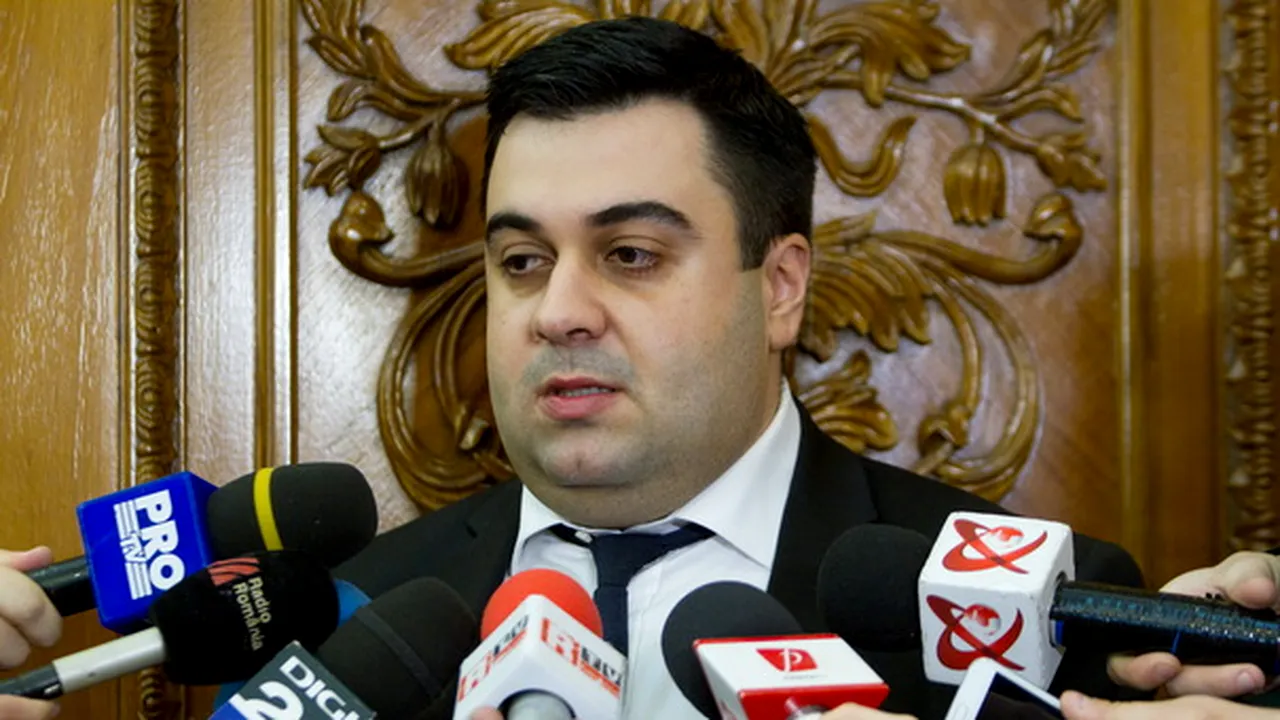 Cuc, despre întârzierile de pe Magistrala 2: De trei zile apare o problemă la un releu la depoul Berceni care perturbă traficul metroului