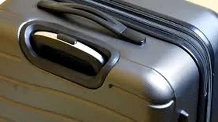 ȘOCANT. O femeie și un bărbat, prinși cu resturi umane într-o valiză