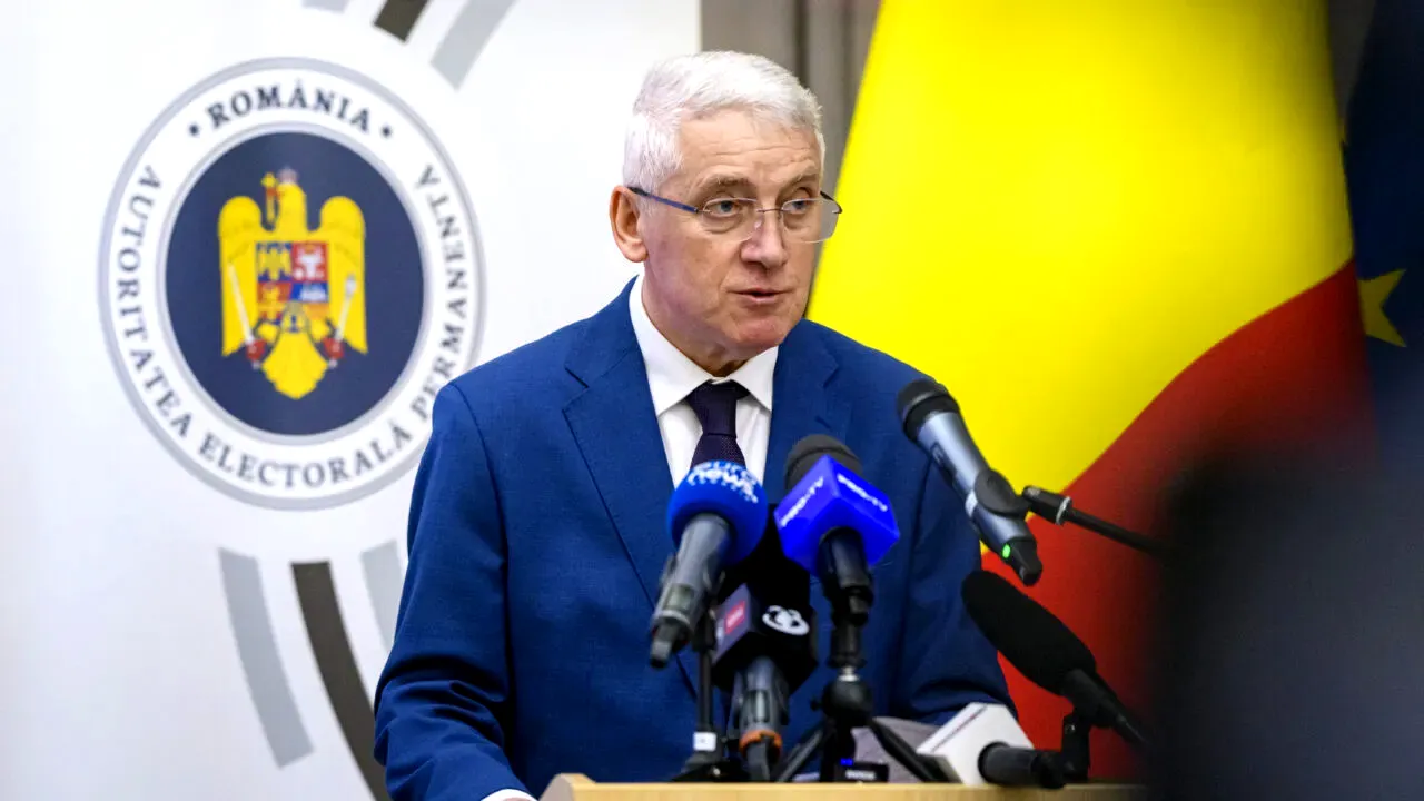 Adrian Țuțuianu respinge acuzațiile USR-iștilor, potrivit cărora PSD ar vrea să aibă „drept de viață și de moarte” asupra partidelor. Proiectul de lege elaborat de AEP ar fi fost inspirat din practicile altor state democratice