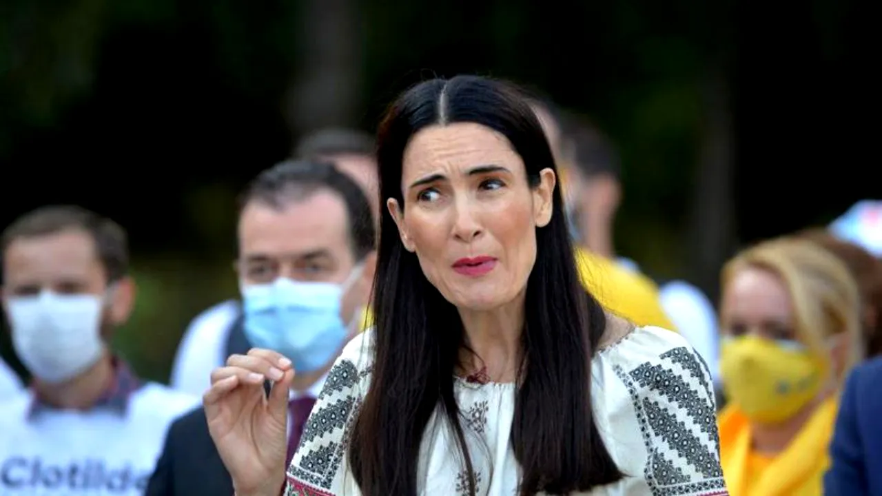 Clotilde Armand a construit un proiect de buget pe o organigramă suspendată de instanță. Sebastian Burduja: ”Legea nu se negociază și nu se aplică după bunul plac al fiecărui pretins specialist”