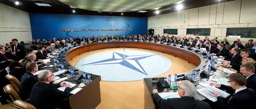 Miniștrii de externe ai NATO au adoptat o declarație pe tema situației din Ucraina. Kerry: „Merg mâine în R. <i class='ep-highlight'>Moldova</i> pentru a susține alegerea europeană a acestei țări. VIDEO