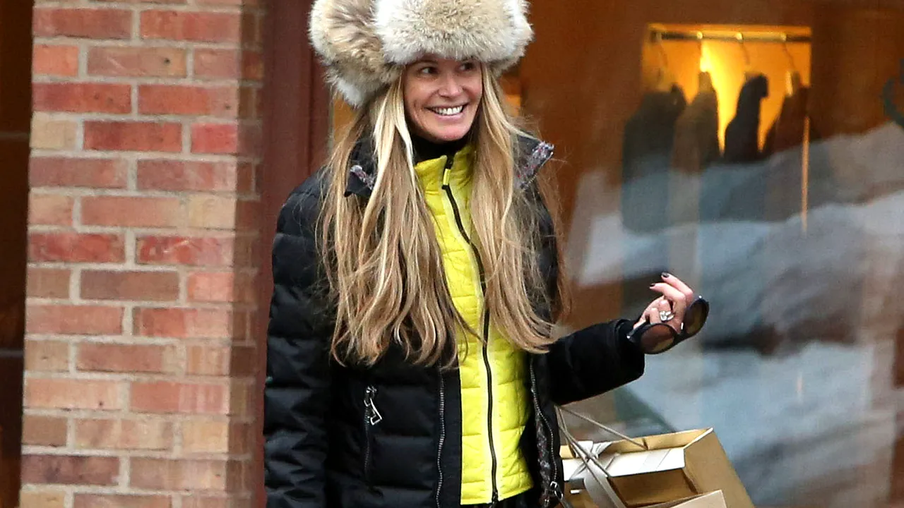 Burberry renunță la produsele din BLĂNURI NATURALE și la aroganța ARDERII bunurilor nevândute