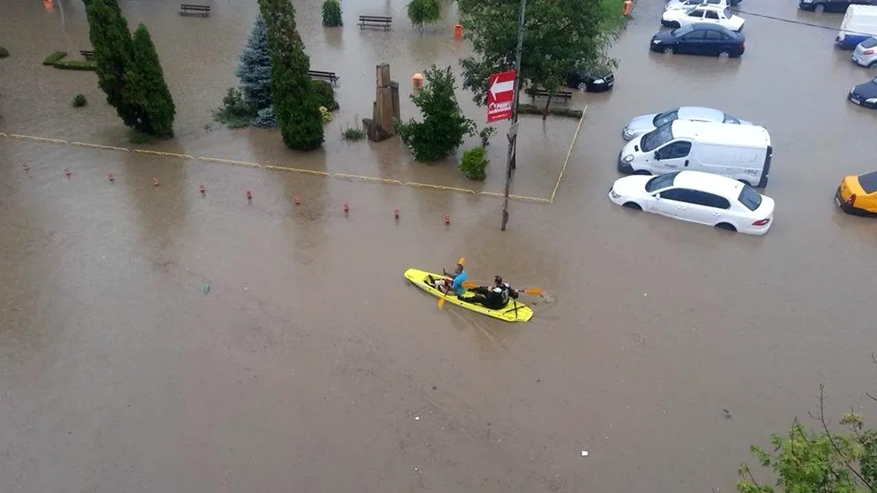 GALERIE FOTO - Tulcea, sub ape. Imagini cu inundațiile provocate de ploile torențiale