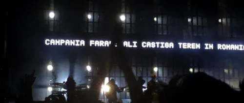 Mesaje anti-PSD la concertul Massive Attack din București. Goțiu: Este furia românilor care se simt FURAȚI 