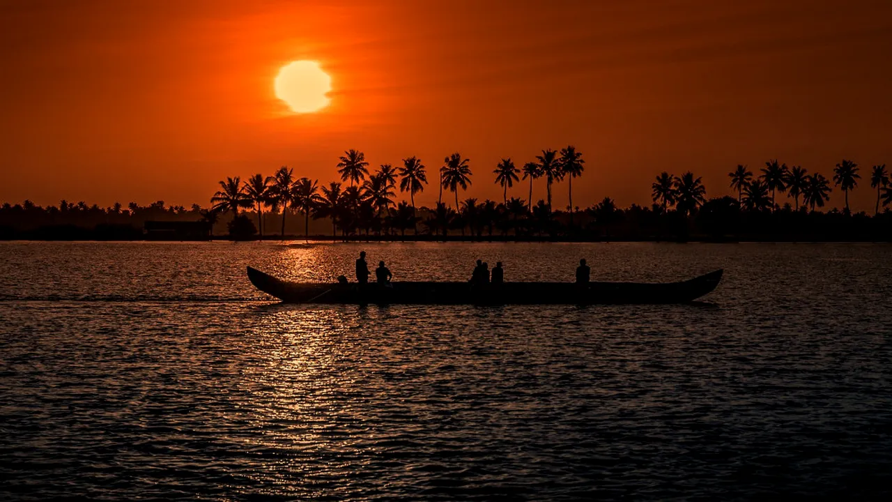 Un val de căldură face ravagii în India. Oamenii rămân cu picioarele înțepenite în asfalt