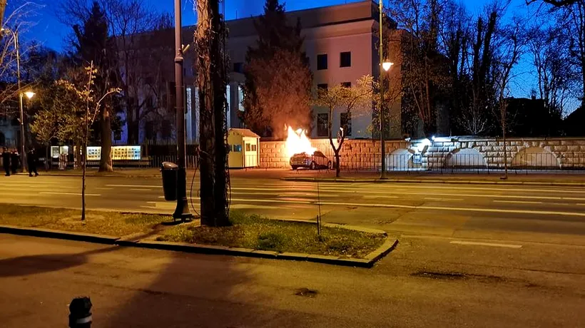 FOTO-VIDEO | Incident grav la Ambasada Rusiei la București. Un bărbat a murit după ce a intrat cu mașina în gardul reprezentanței diplomatice