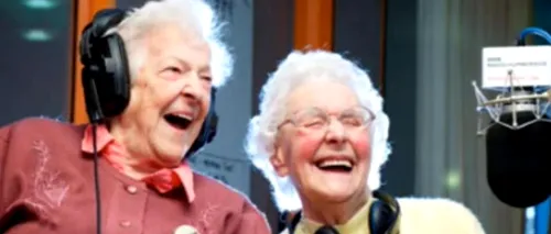 VIDEO. Povestea prezentatoarelor care au împreună 176 de ani și i-au emoționat pe britanici în ziua de Crăciun