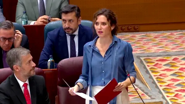 Românii, în centrul unei dispute politice în Spania. Lidera regiunii Madrid îi apără pe conaționalii noștri în Parlament: „Prefer să am grijă de un român decât de un ‹okupa› spaniol infractor”