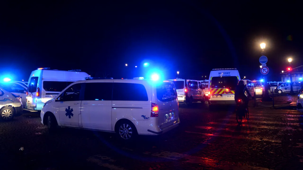 Cauza decesului directorului IT din Paris, găsit mort și înconjurat de jucării sexuale, nu a putut fi determinată. Polițiștii au deschis o anchetă