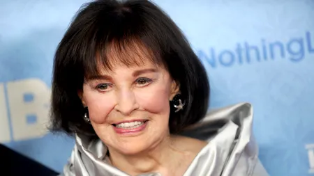 Gloria Vanderbilt, un simbol în lumea modei, a pierdut lupta cu cancerul - VIDEO