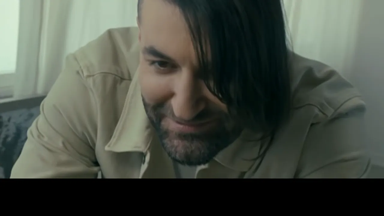 Superb! Smiley a lansat deja o piesă pentru fetița sa! Ascultă melodia și vezi videoclipul