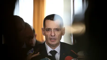 Acuzat de plagiat, ministrul de Interne scoate un raport-surpriză. Documentul care a ajuns la Ministerul Educației