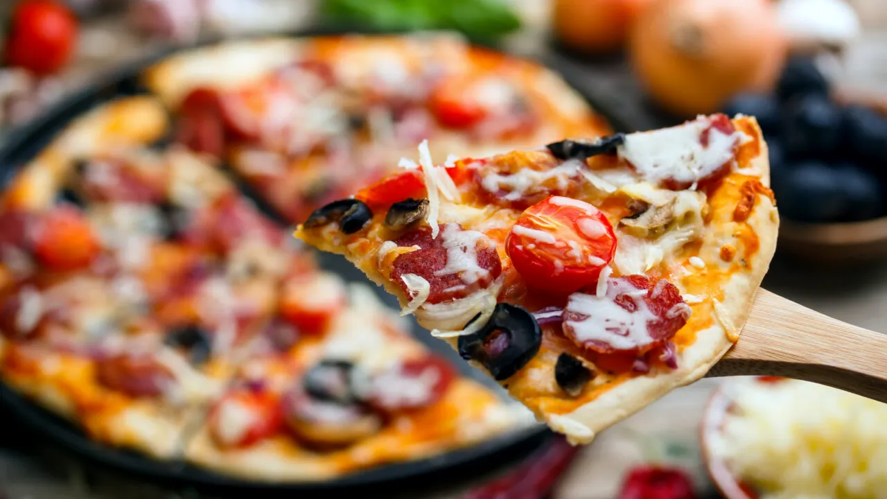 10 greșeli pe care trebuie să le eviți atunci când prepari pizza