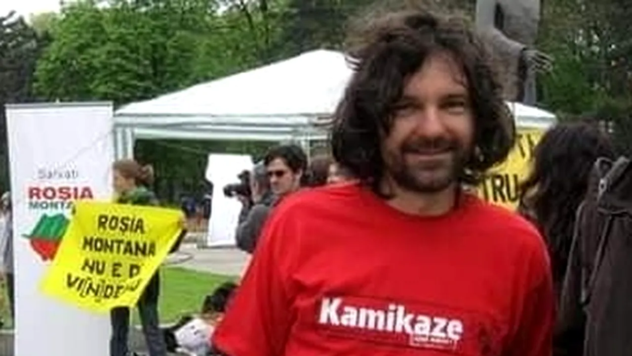Nicușor Dan pune frână în transparentizarea ONG-urilor. Incită organizațiile să reacționeze și să meargă în Parlament la dezbateri