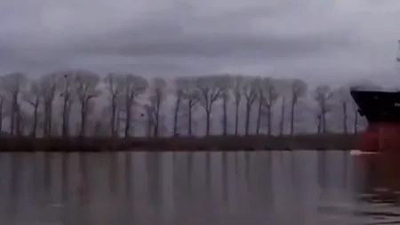 Cauzele exploziei de pe Canalul Bâstroe. A fost închis temporar, iar traficul a fost redirecționat prin Sulina