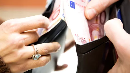 Bulgaria a înghețat pe termen nelimitat planurile de adoptare a monedei euro. 