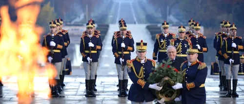 1 DECEMBRIE 2012. Crin Antonescu și Ion Iliescu prezenți de ZIUA NAȚIONALĂ a României în Parcul Carol I din Capitală - GALERIE FOTO