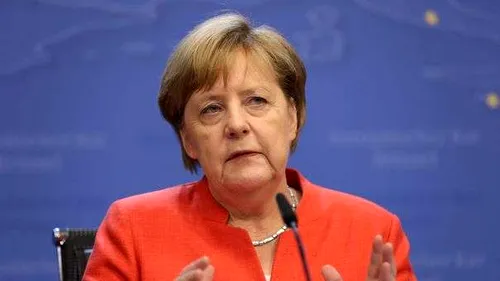 Merkel vine cu lămuriri: Remarca privind cele 30 de zile pentru Brexit a fost pentru a sugera timpul scurt