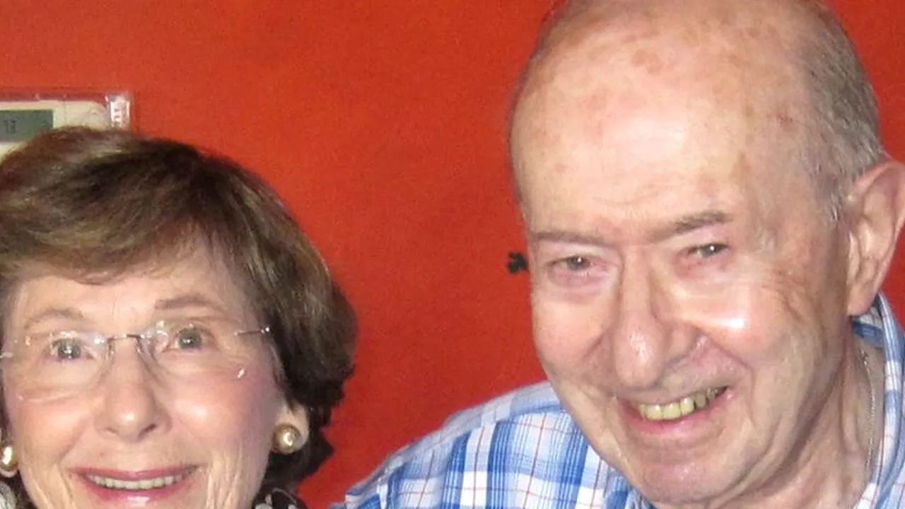 Harvey Sabinson, agentul care a dus pe Broadway piesa „Rinocerii