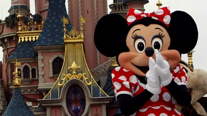 Minnie Mouse, pentru prima oară pe catwalk. Personajul Disney va prezenta o rochie haute couture creată de designerul Alber Elbaz
