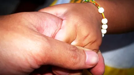 Un copil de numai doi ani, în stare gravă la spital după ce a înghițit medicamente