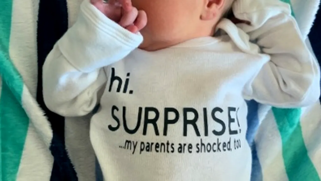 UIMITOR. A aflat că este însărcinată abia când a născut chiar de Ziua Mamei! Care este explicația - FOTO