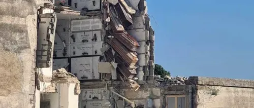VIDEO | Mai multe sicrie au rămas la vedere într-un cimitir din Napoli, după ce clădirea s-a prăbușit parțial