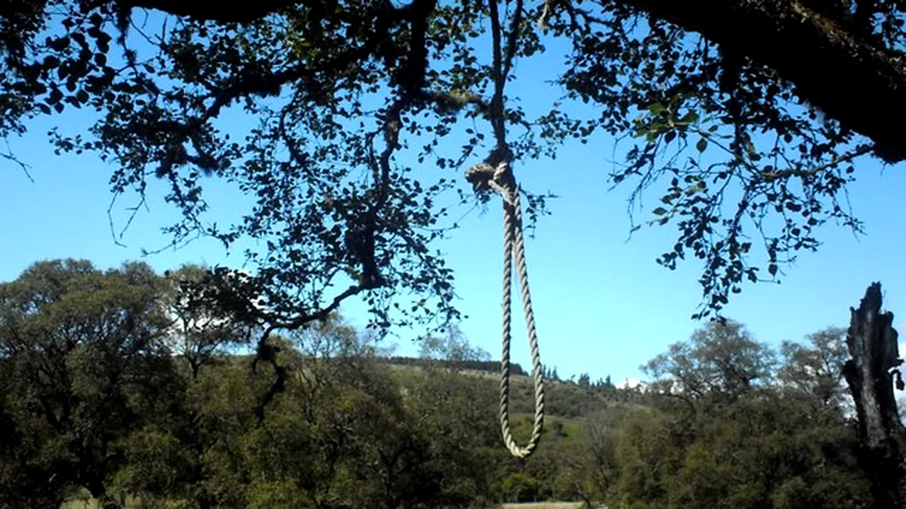 Femeia dispărută din Bacău la 2 octombrie, găsită spânzurată pe muntele Cozla, din Neamț