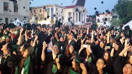 Noua generație de medici trage un semnal de alarmă: Aș rămâne să profesez în țară, dacă pot să schimb ceva în sistem - VIDEO