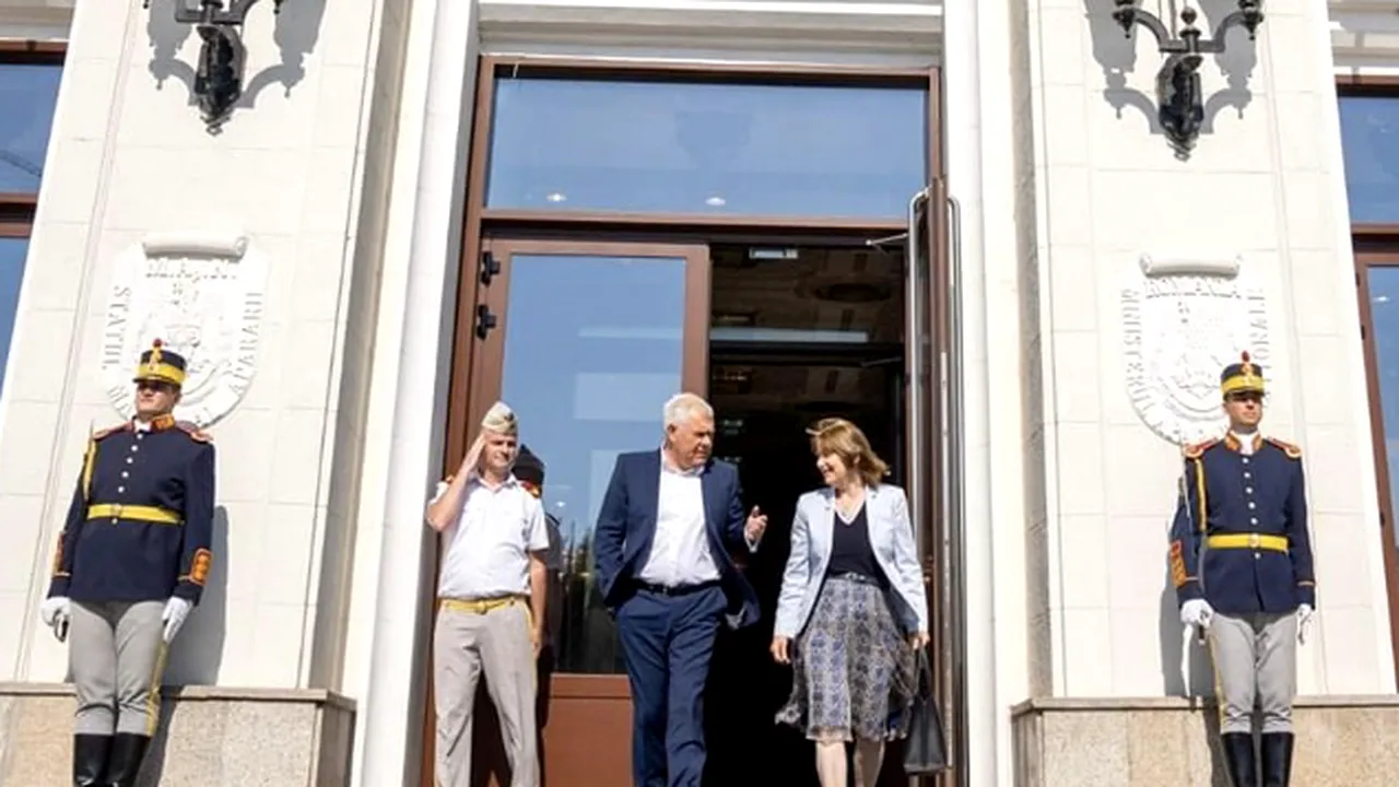 Angel Tîlvăr, la întrevederea cu ambasadoarea SUA: România continuă să fie un contributor activ la întărirea capacităţilor de apărare ale NATO
