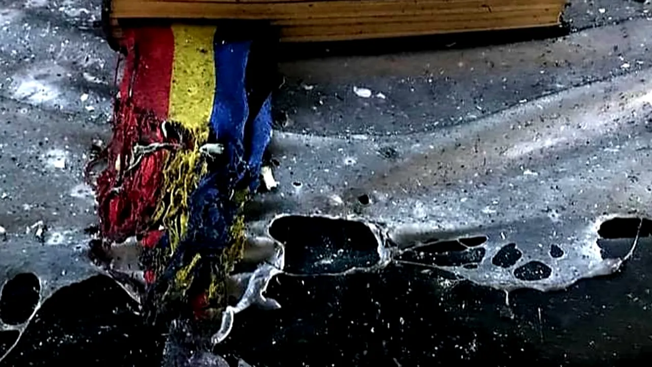 INEXPLICABIL. Întâmplare stranie după ce o veche biserică din Arad a luat foc. Pompierii cred că s-a produs o minune!