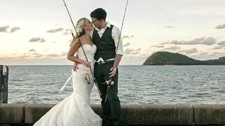 A știut că și-a ales SOȚUL POTRIVIT când acesta a început să se dezbrace, la NUNTĂ