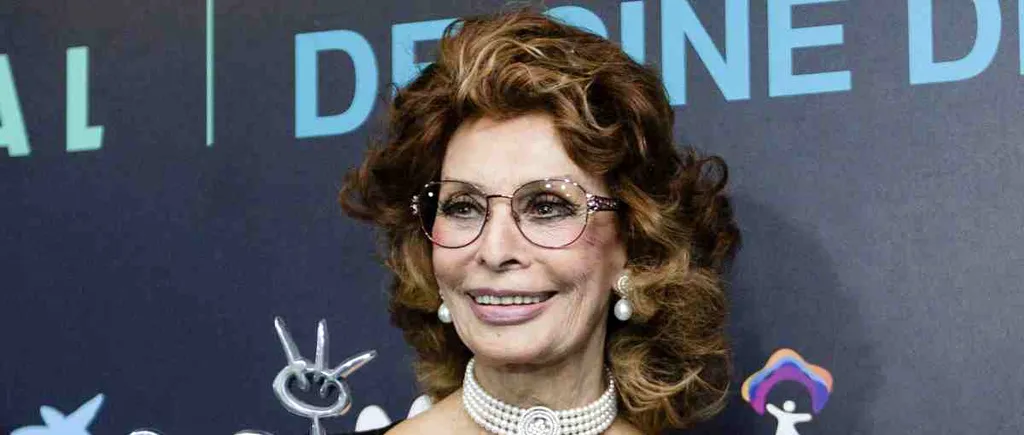 Actrița Sophia Loren, dusă de URGENȚĂ la spital. Are mai multe fracturi, după ce a căzut în baie