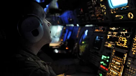 Un fost agent FBI recunoaște că toate conversațiile americanilor sunt monitorizate, salvate și stocate de guvern