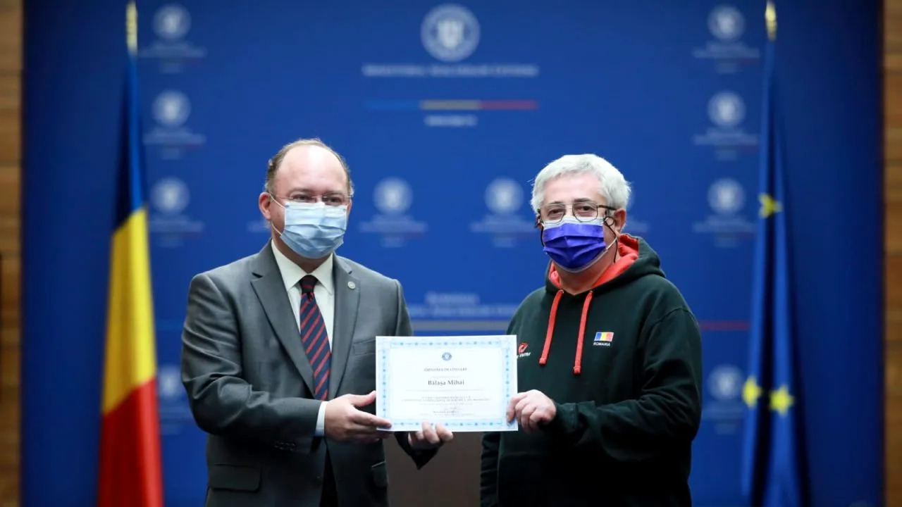 Echipa națională de robotică AutoVortex, felicitată la MAE pentru aurul obținut la Campionatul Internațional de Robotică „FTC Russia 2021”